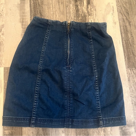 Denim Skirt - Picture 3 of 4